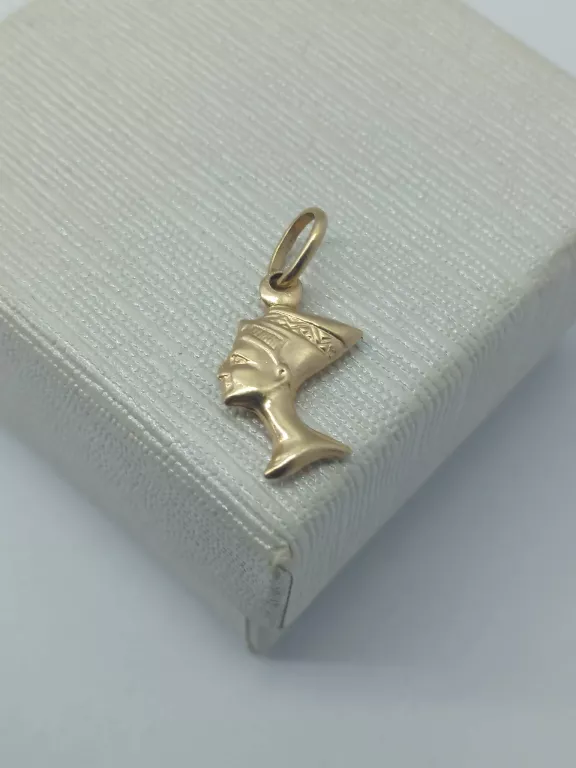 ZŁOTA ZAWIESZKA "NEFERTITI" '0,78/585