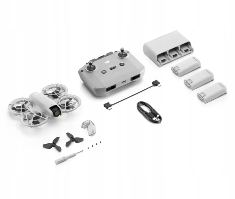 DRON DJI NEO FLY MORE COMBO