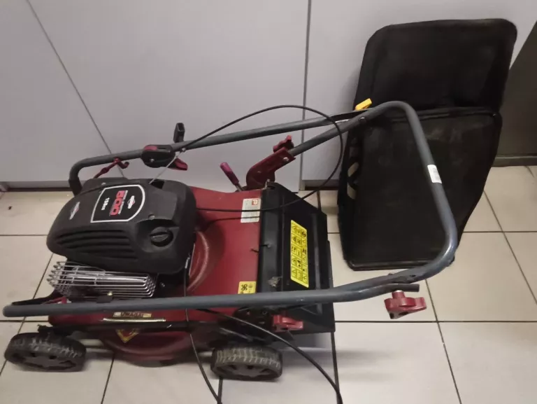 kosiarka-spalinowa-performance-world18h-bs40-a-158cm3-460mm-opis-tysiaclecia-3539-skarzysko-kamienna