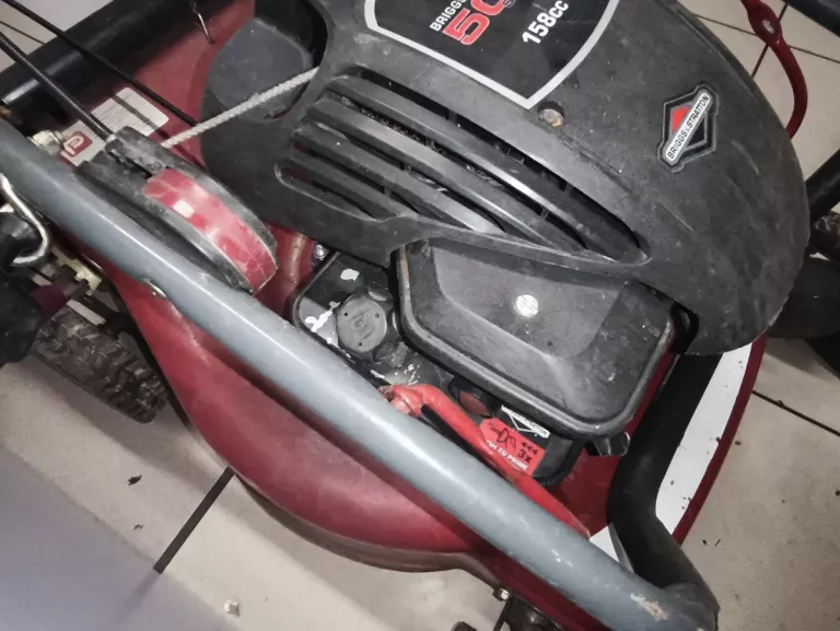 kosiarka-spalinowa-performance-world18h-bs40-a-158cm3-460mm-opis-pojemnosc-silnika-15800