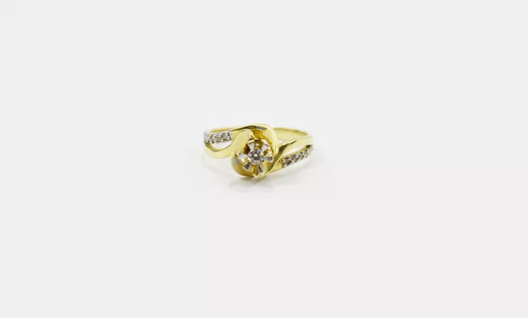 ZŁOTY PIERŚCIONEK Z DIAMENTAMI 0,06CT / 0,08CT (750, 3,89G, R:17)