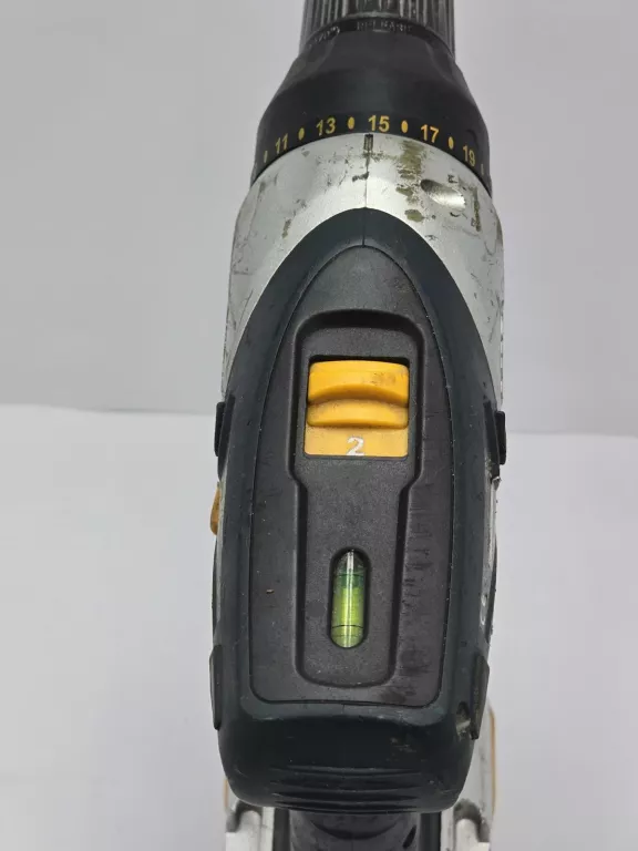 wkretarka-macallister-mac12cn2b-2xakum-12v-ladowarka-walizka-marka-248811-971557