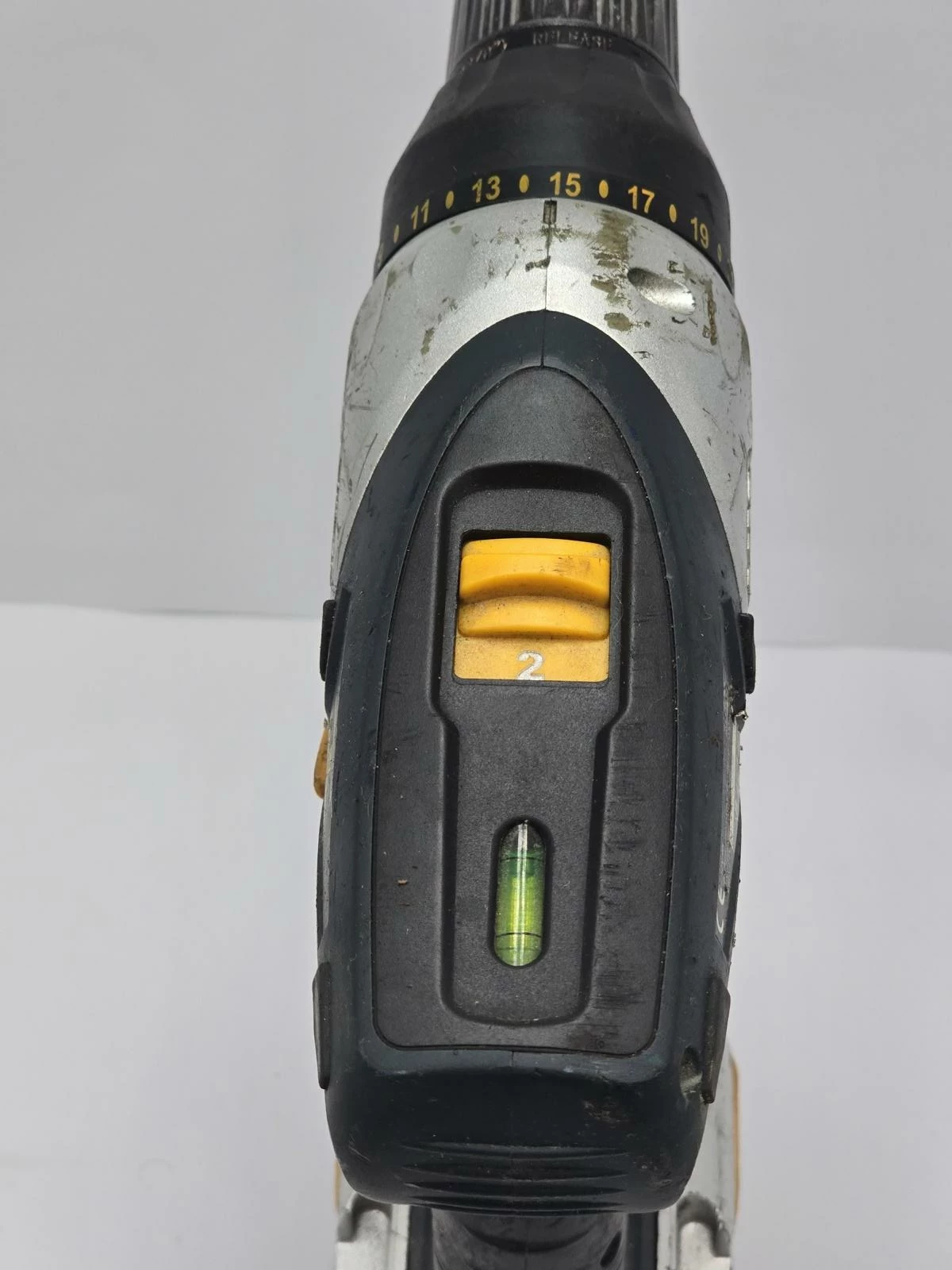 wkretarka-macallister-mac12cn2b-2xakum-12v-ladowarka-walizka-marka-248811-971557