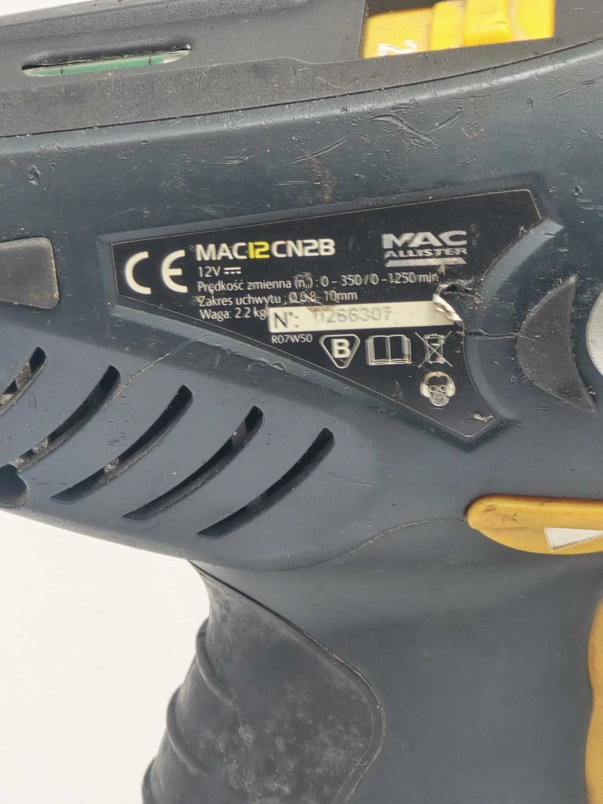 wkretarka-macallister-mac12cn2b-2xakum-12v-ladowarka-walizka-kod-producenta-msdd12-li-a