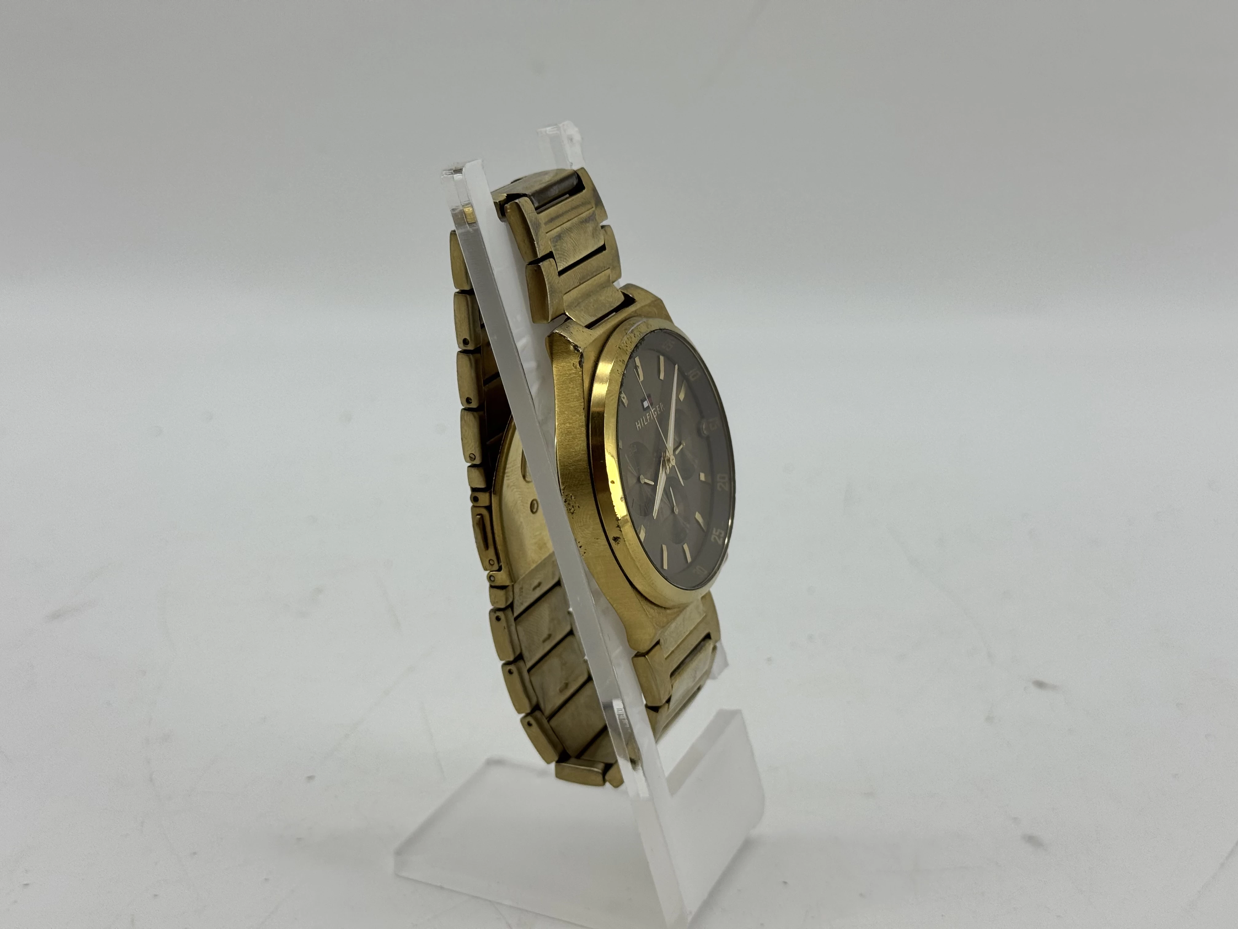 zegarek-tommy-hilfiger-zloty-stan-11323-2