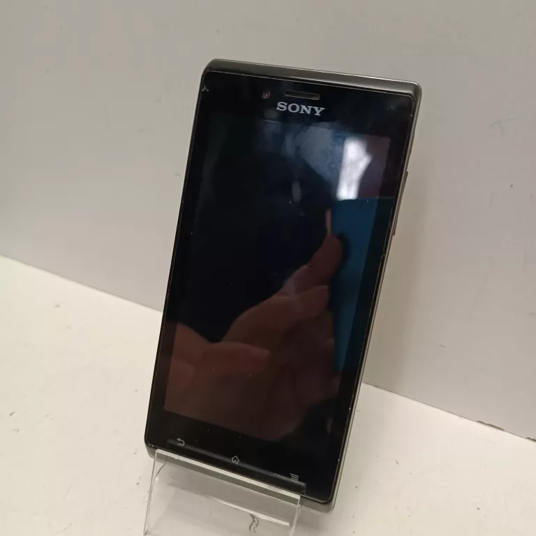 TELEFON SONY ST26I