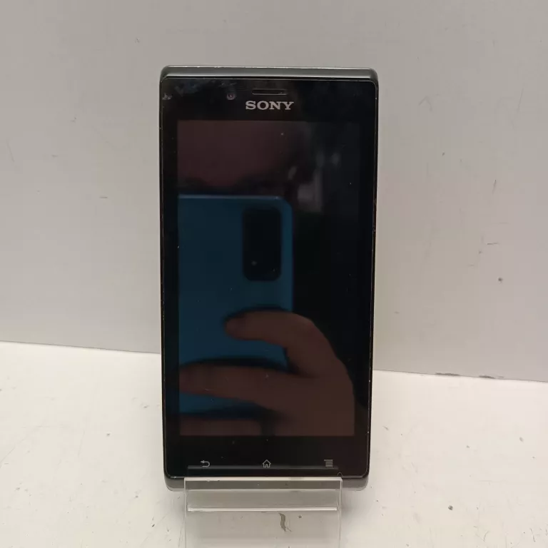 TELEFON SONY ST26I