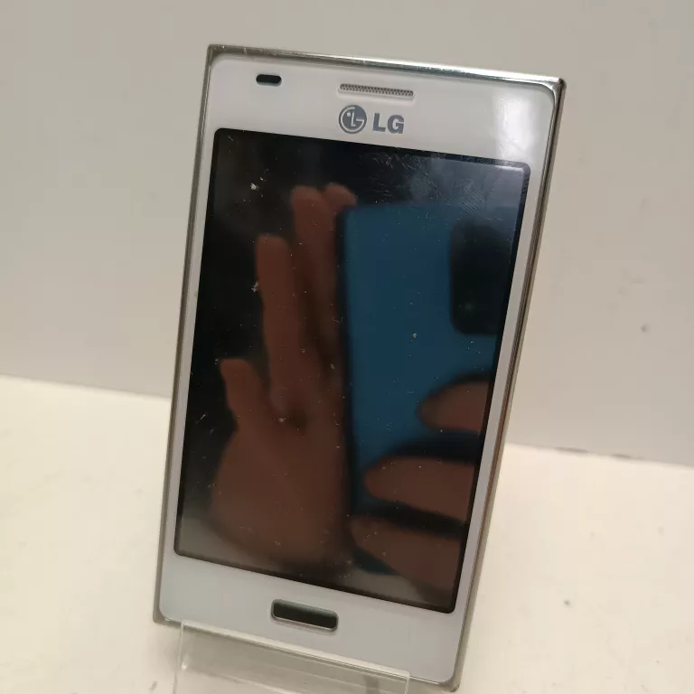 TELEFON LG E610