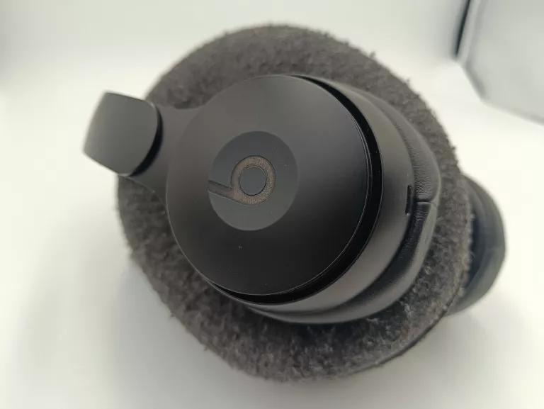 SŁUCHAWKI APPLE BEATS SOLO PRO ETUI