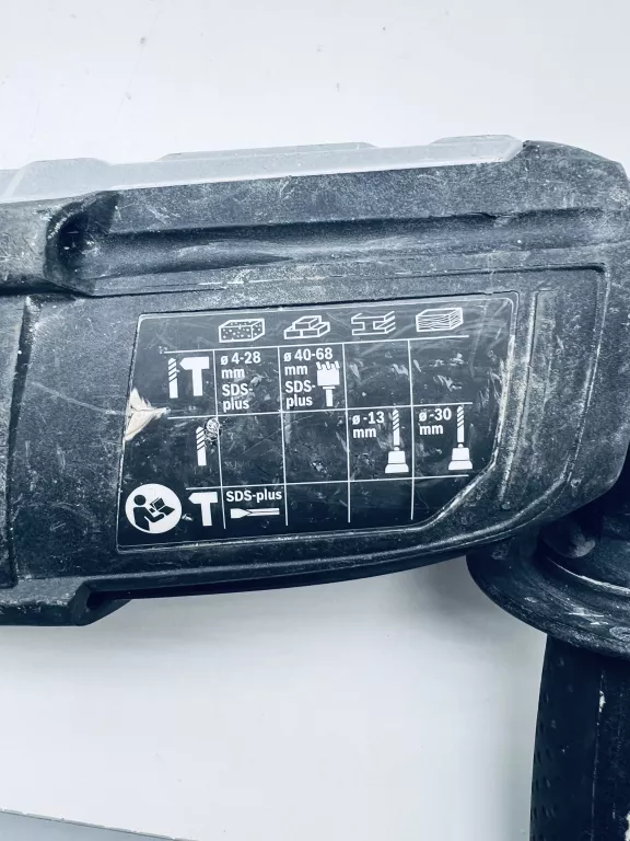 MŁOT UDAROWO-OBROTOWY BOSCH GBH 2-28 F PROFESSIONAL