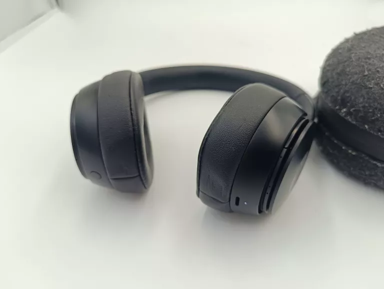 SŁUCHAWKI APPLE BEATS SOLO PRO ETUI