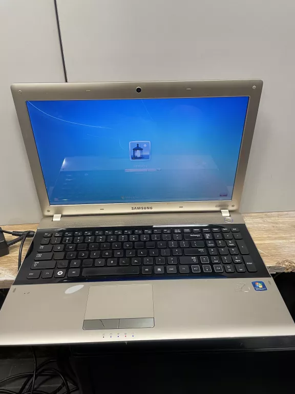 LAPTOP SAMSUNG RV511 +ZAS OPIS!!