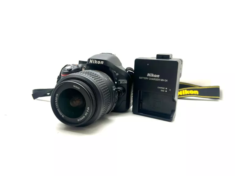 NIKON D5200 APARAT FOTOGRAFICZNY LUSTRZANKA