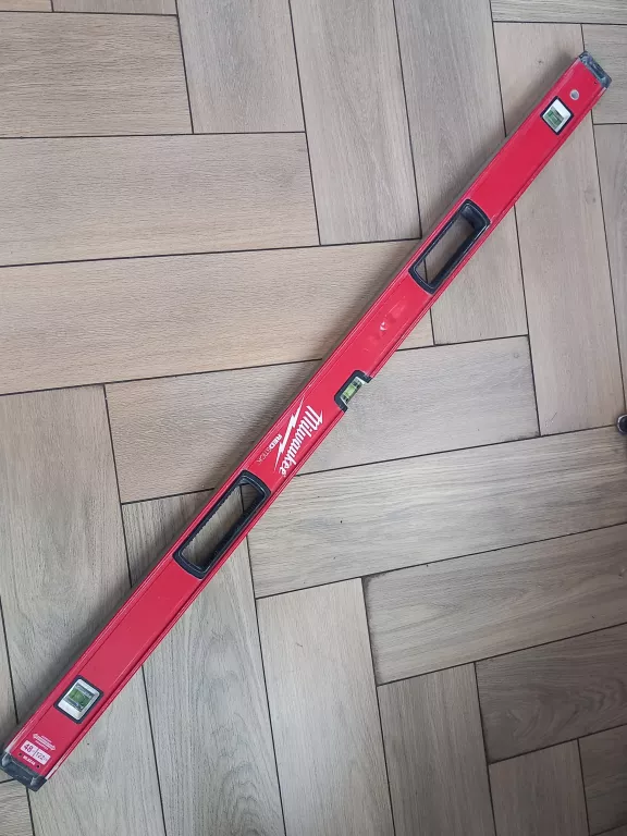 POZIOMICA MILWAUKEE REDSTICK MLBX48 122CM