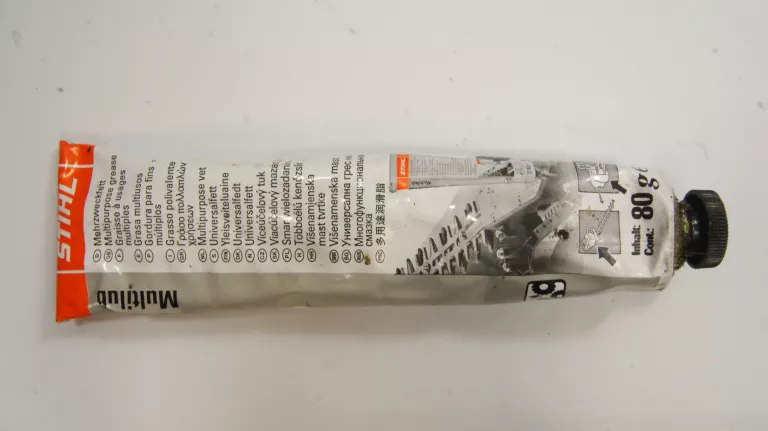 AKUMULATOROWE NOŻYCE STIHL HSA 26 W POKROWCU +SEKATOR FISKARS