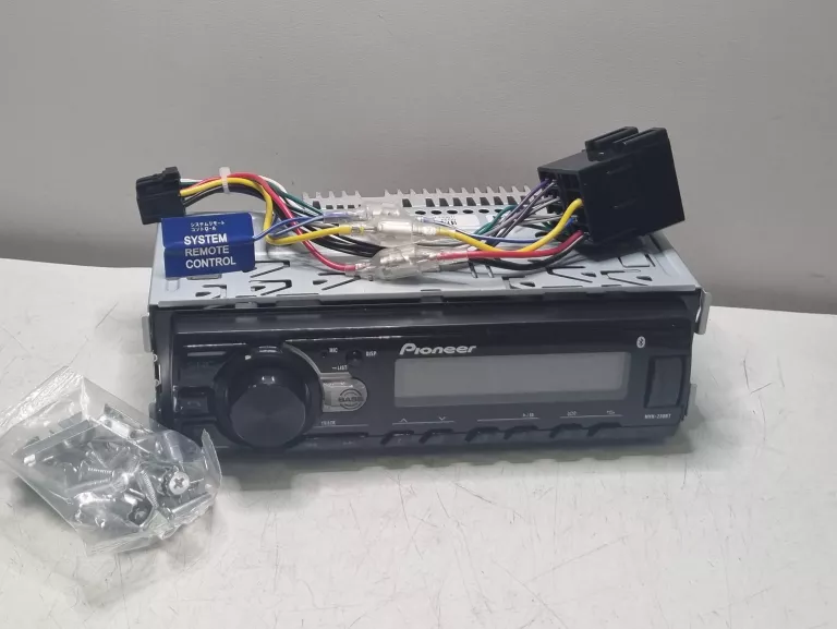 RADIO SAMOCHODOWE PIONEER 230BT