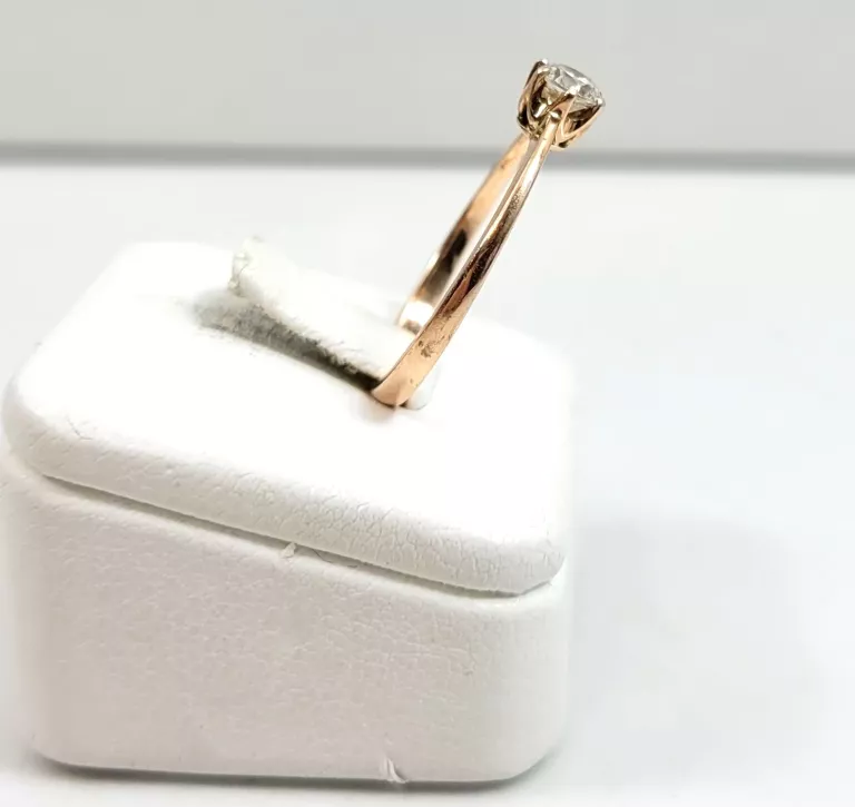 ZŁOTY PIERŚCIONEK Z CYRKONIĄ P585 R 12 1,59G