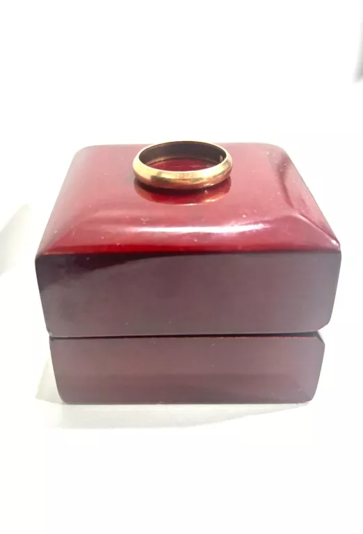 ZŁOTA OBRĄCZKA 585 4,48G
