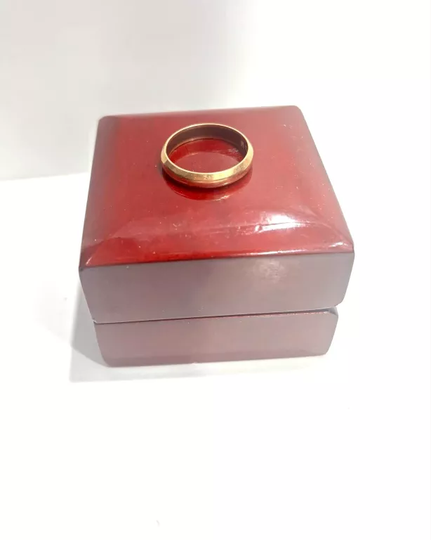 ZŁOTA OBRĄCZKA 585 4,48G