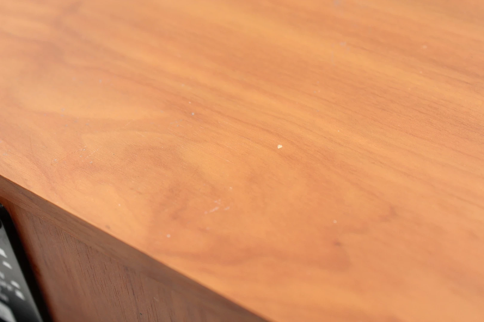 subwoofer-aktywny-wharfedale-wh-208-glosnik-niskotonowy-kolor-orzech-marka-248811-1955306