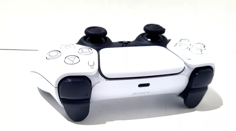 PAD DO PS5 BIAŁY