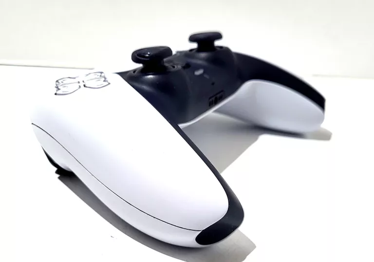 PAD DO PS5 BIAŁY