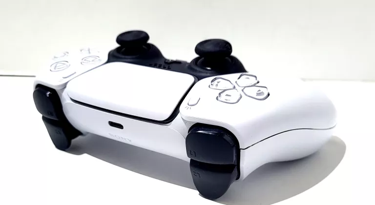PAD DO PS5 BIAŁY