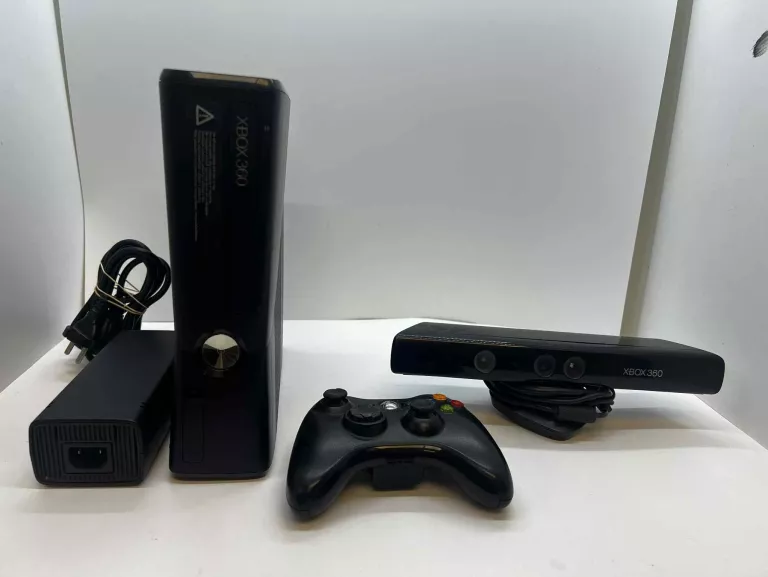 KONSOLA XBOX 360 1439 +ZASILACZ+PAD +KINECT [241229010]