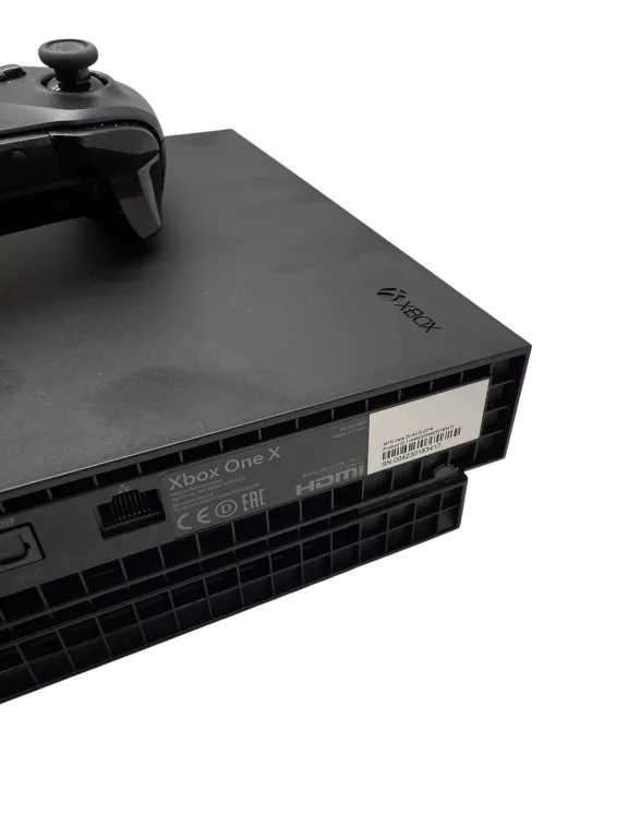 KONSOLA XBOX ONE X 1 TB PAD