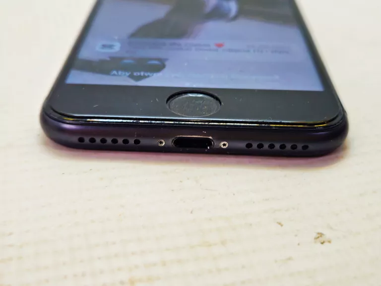 TELEFON APPLE IPHONE 8 64 BAT78% ETUI (PĘKNIETY EKRAN)