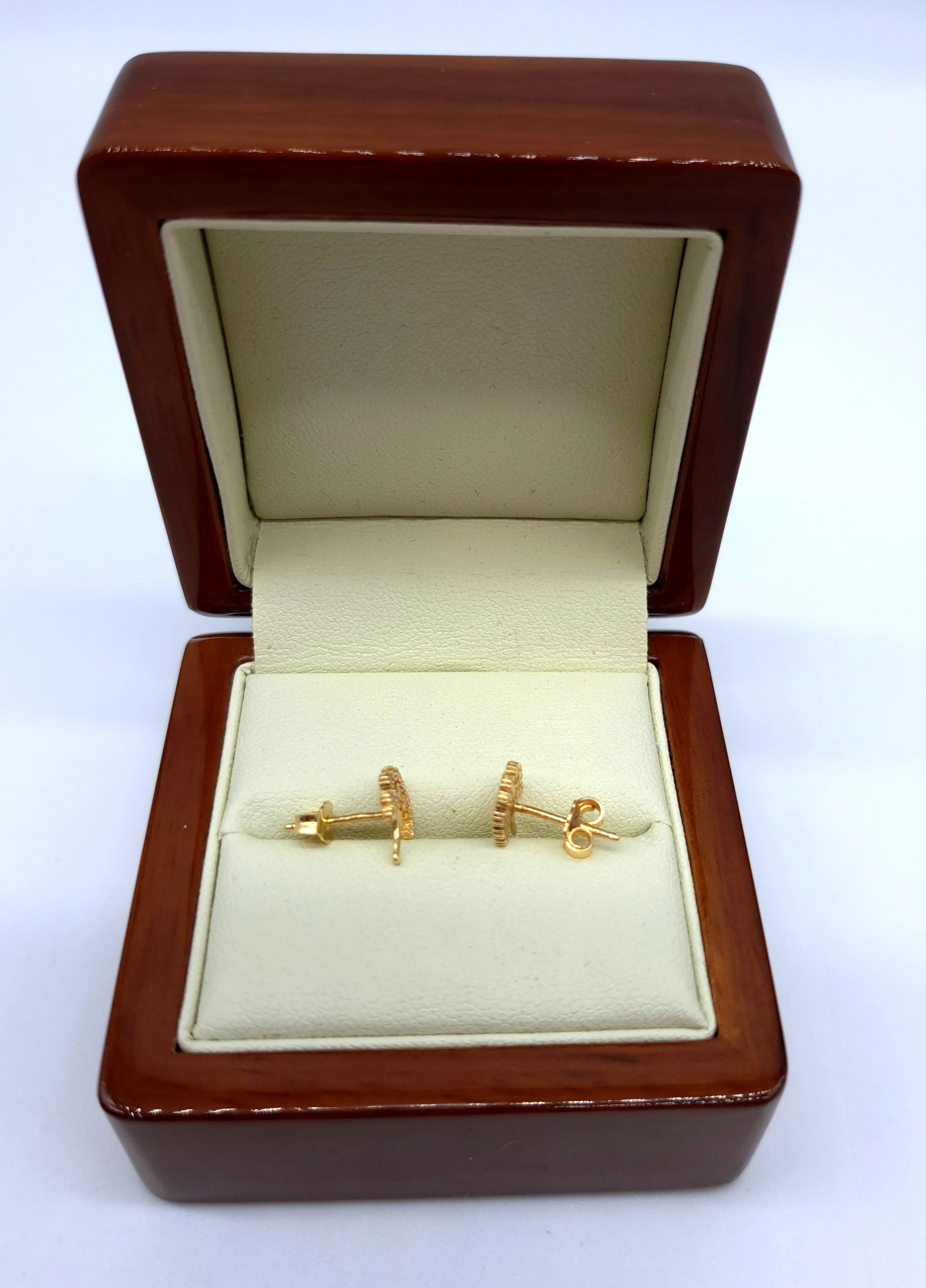 wyrob-jubilerski-uzywany-zlote-kolczyki-112-585-material-15835-2