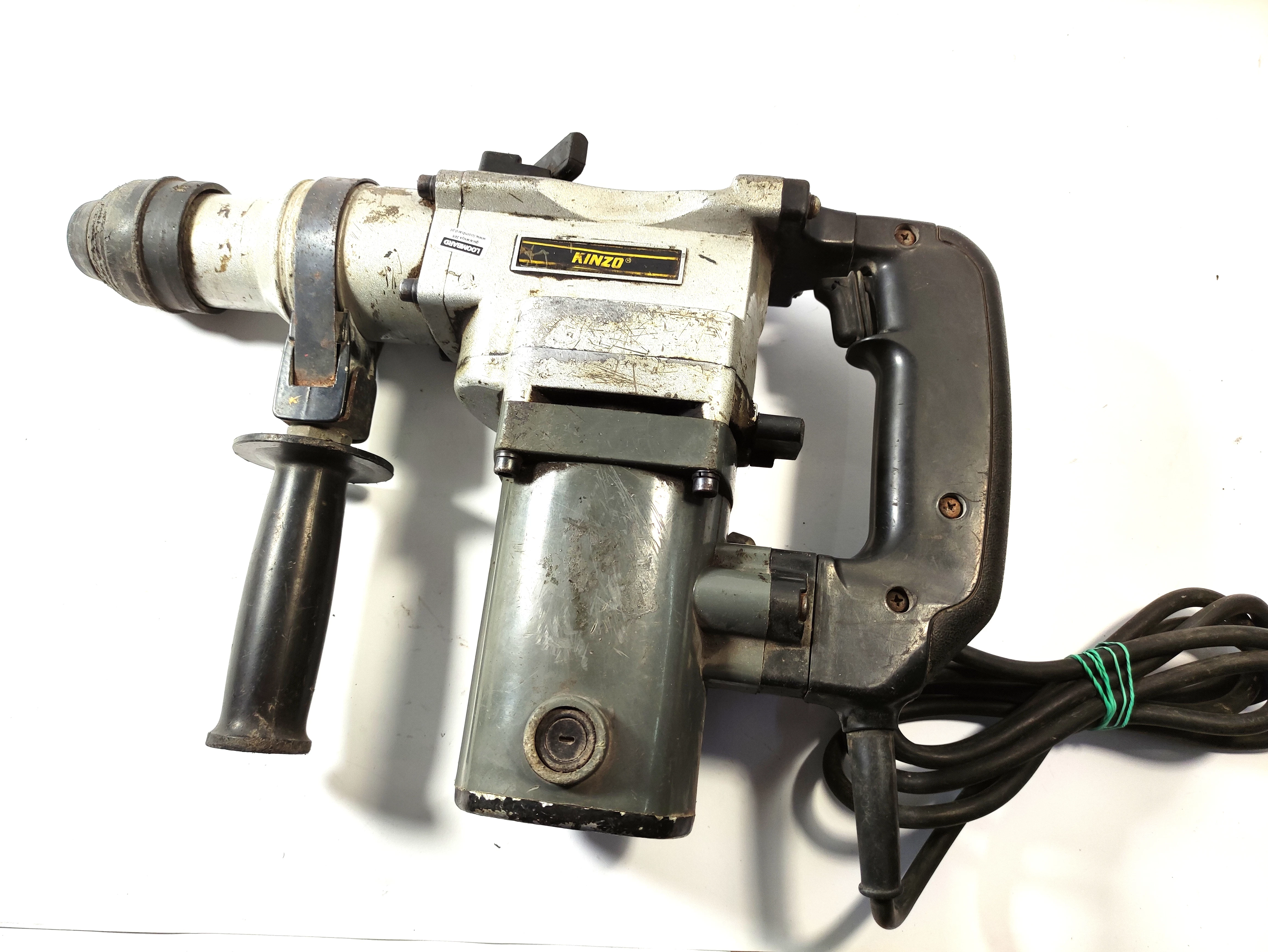 mlotowiertarka-kinzo-25c20-maksymalna-moc-850