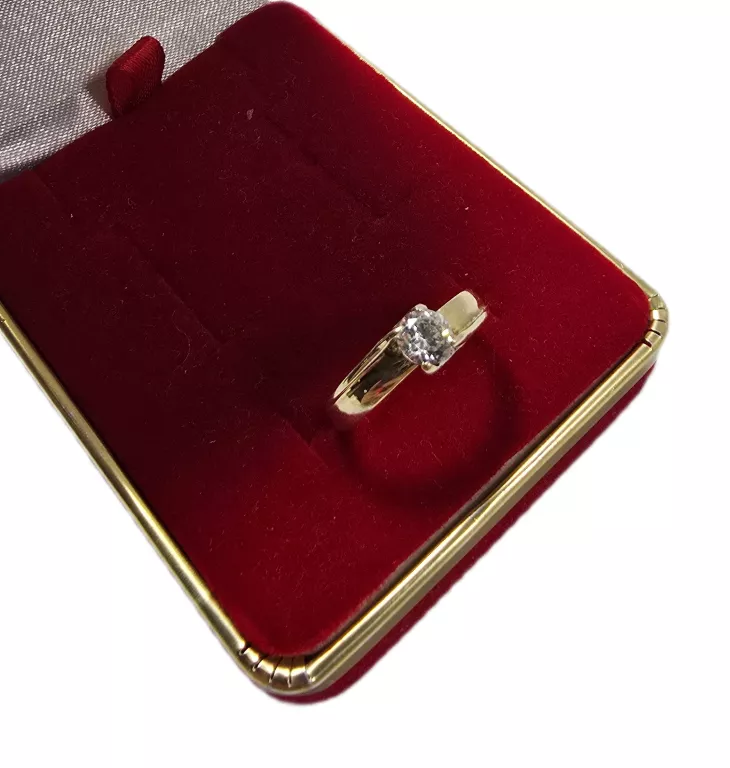ŚLICZNY ZŁOTY PIERŚCIONEK PRÓBY 585 / R. 17 / 2,36G!