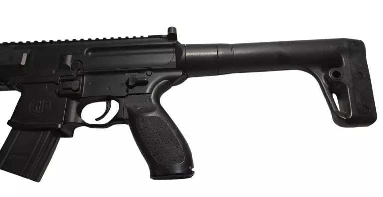 WIATRÓWKA SIG SAUER MCX RATTLER 4,5 MM - BLACK