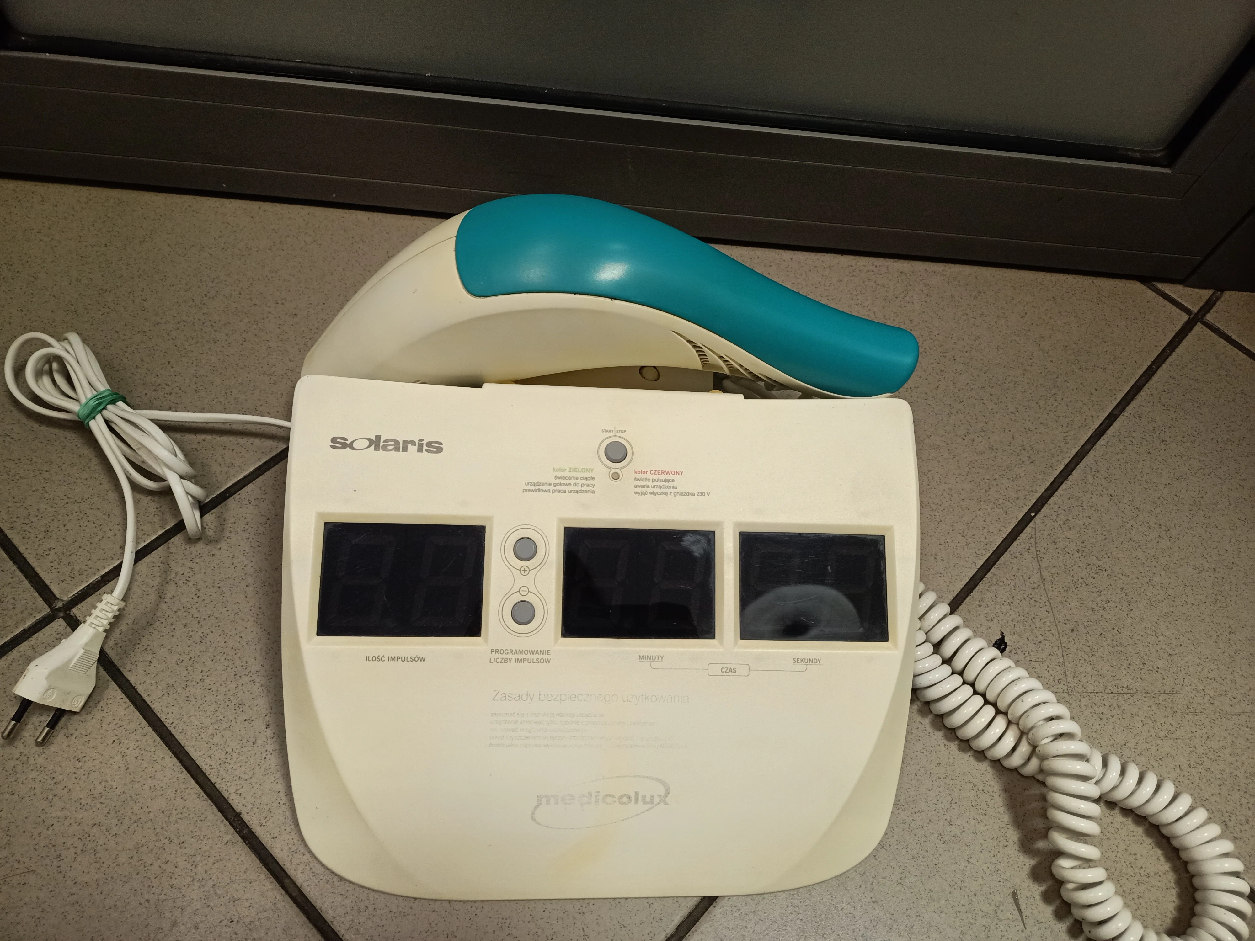 lampa-lecznicza-solaris-medicolux-senatorska-38-legnica