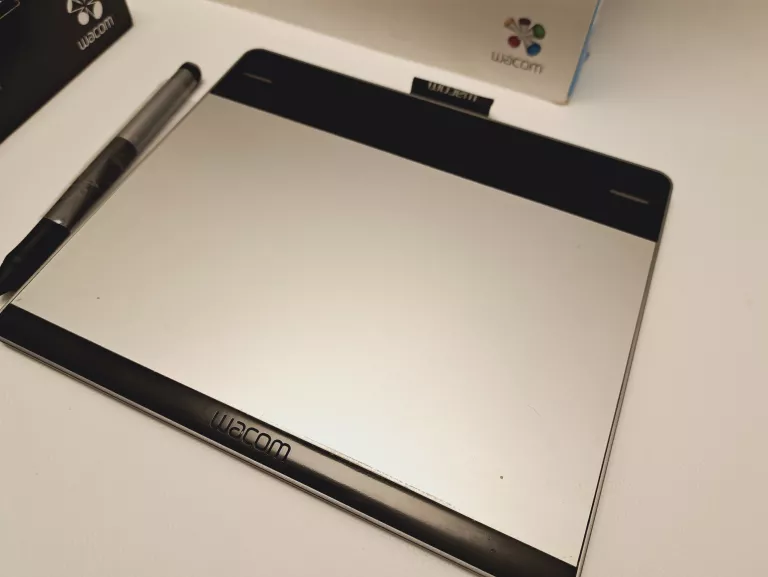 TABLET GRAFICZNY PIÓRKOWY INTOUS WACOM CTL-480