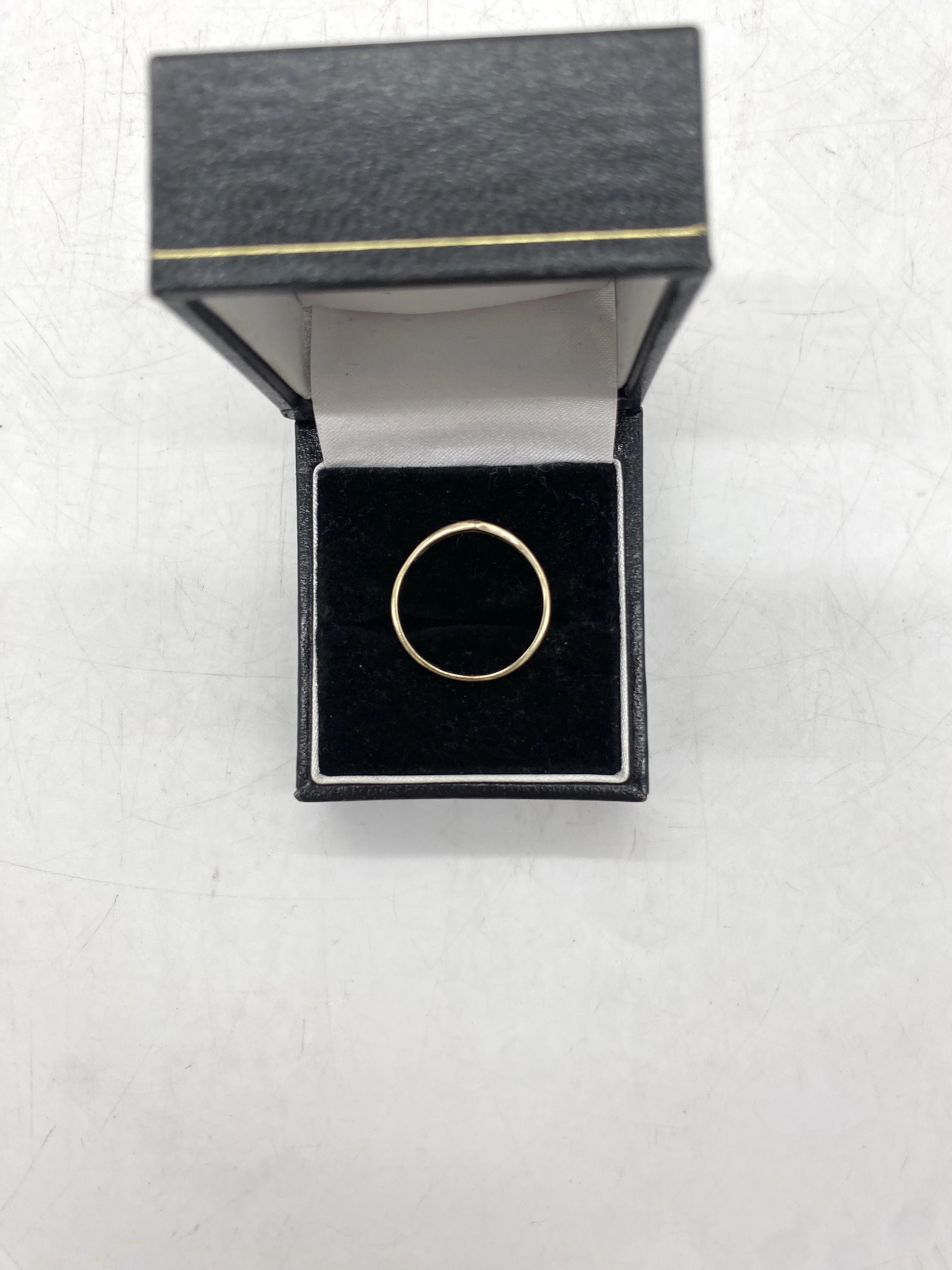 wyrob-jubilerski-uzywany-zloty-pierscionek-143-585-stan-11323-2