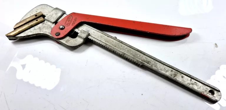 KLUCZ ZACISKOWY 300MM ALARM WERKZEUGE 13005