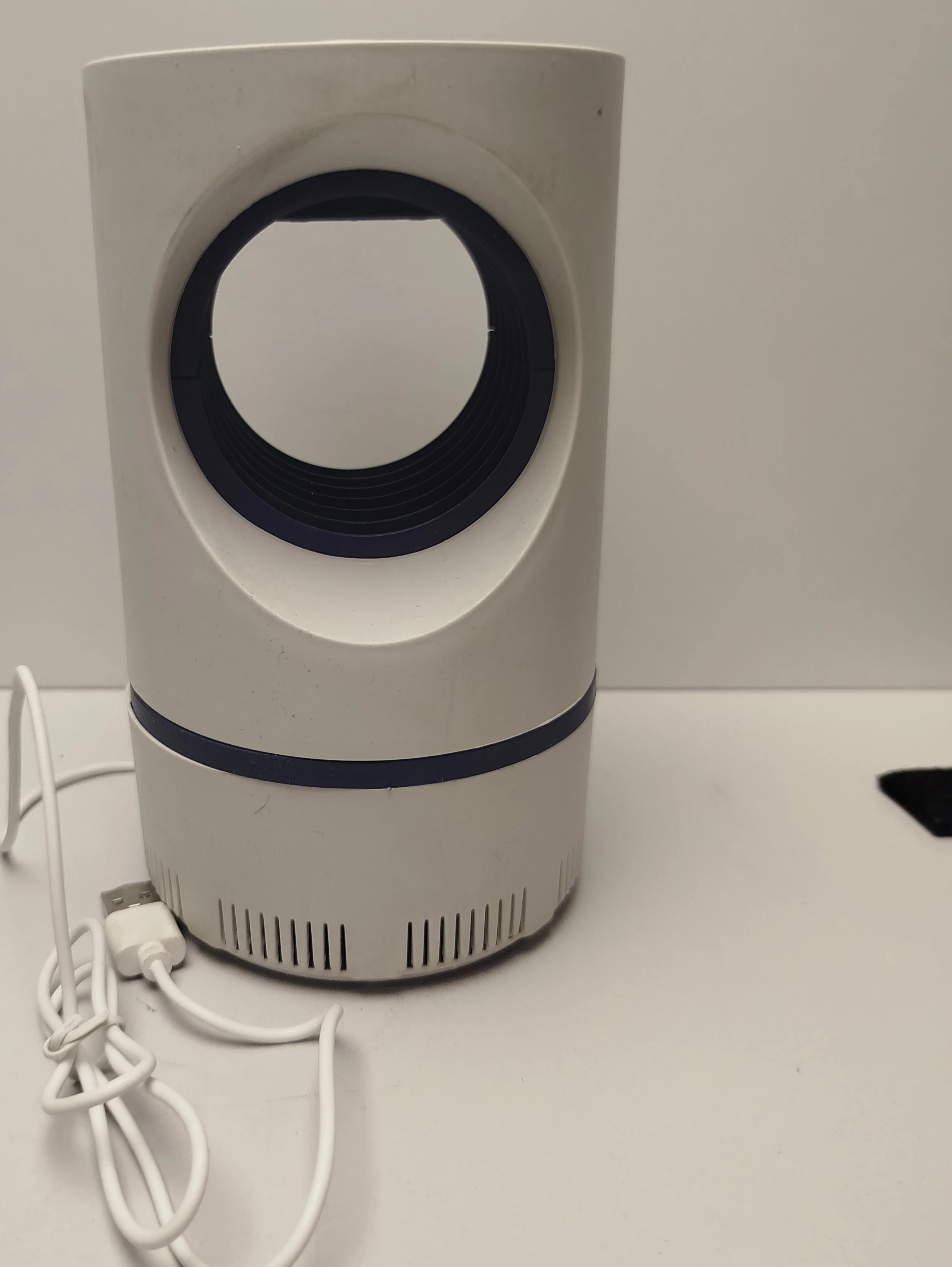 lampa-turystyczna-owadobojcza-na-komary-swiatlo-uv-wroclawska-80-legnica