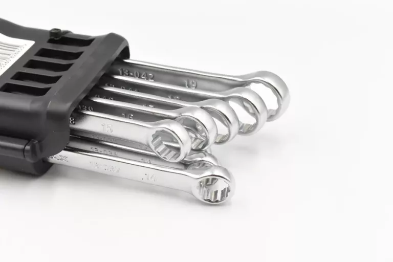 ZESTAW KLUCZY PŁASKO-OCZKOWYCH STANLEY 12SZT 8-19MM FMMT82845-0
