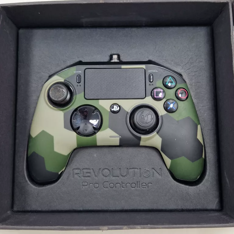 PAD PS4 NACON REVOLUTION UNLIMITED PRO GREEN CAMO