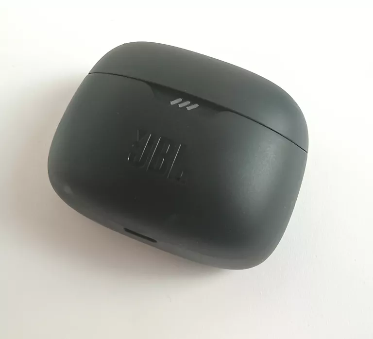 SŁUCHAWKI DOKANAŁOWE JBL TUNE BEAM PUDEŁKO
