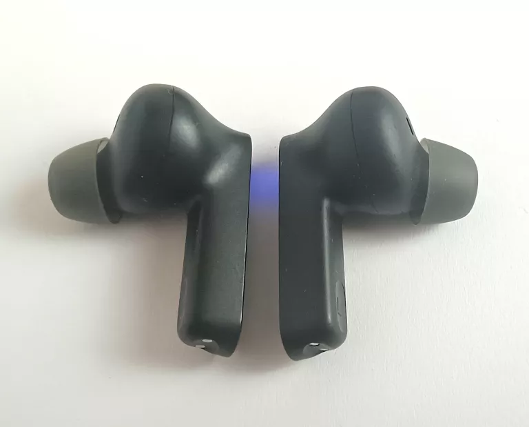 SŁUCHAWKI DOKANAŁOWE JBL TUNE BEAM PUDEŁKO