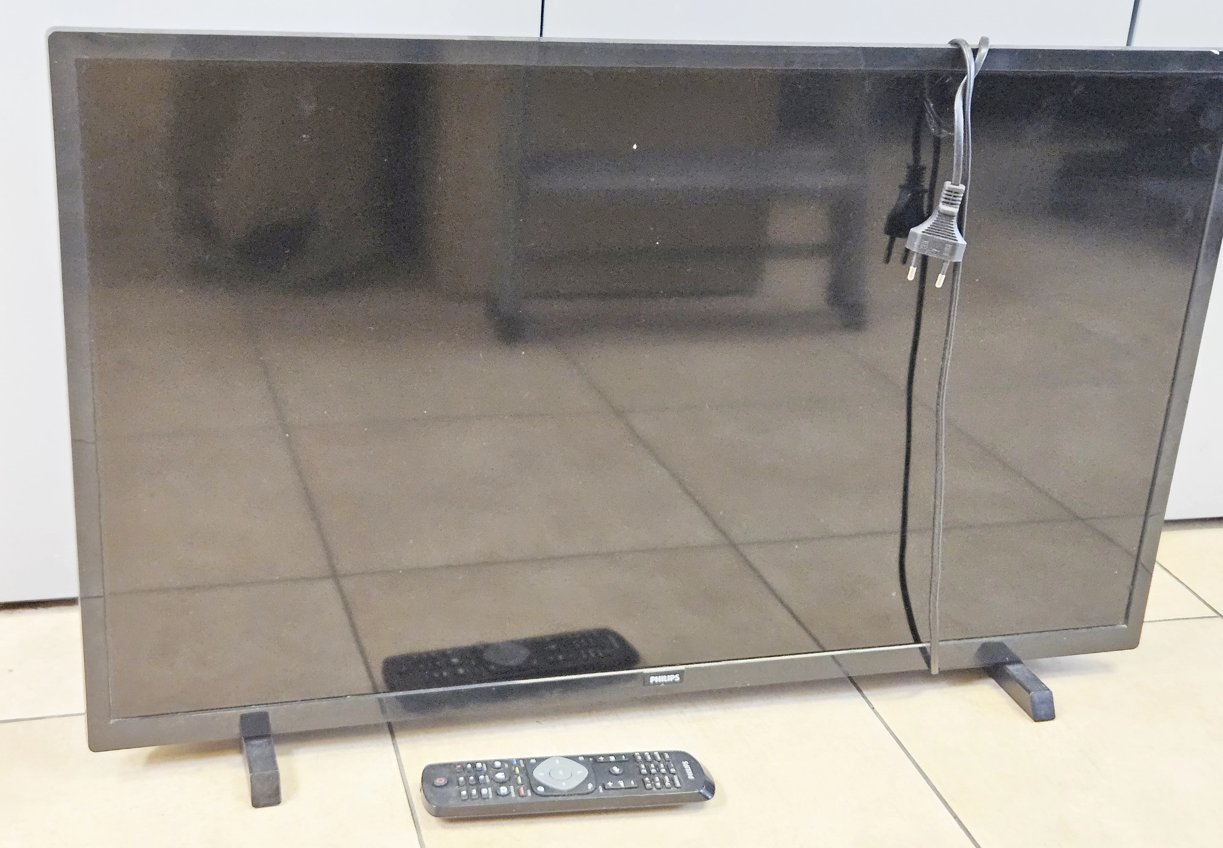 telewizor-philips-32pht4203-pilot-grojecka-31-warszawa