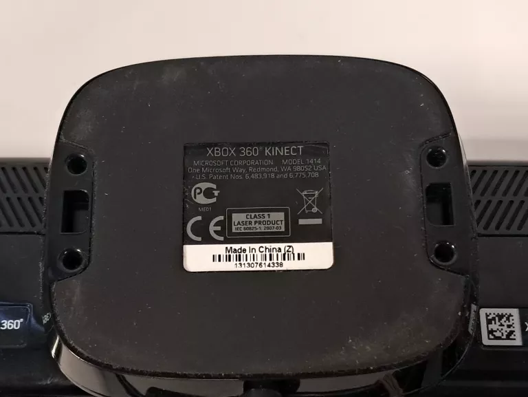 KONSOLA XBOX 360 E 320GB + KINECT