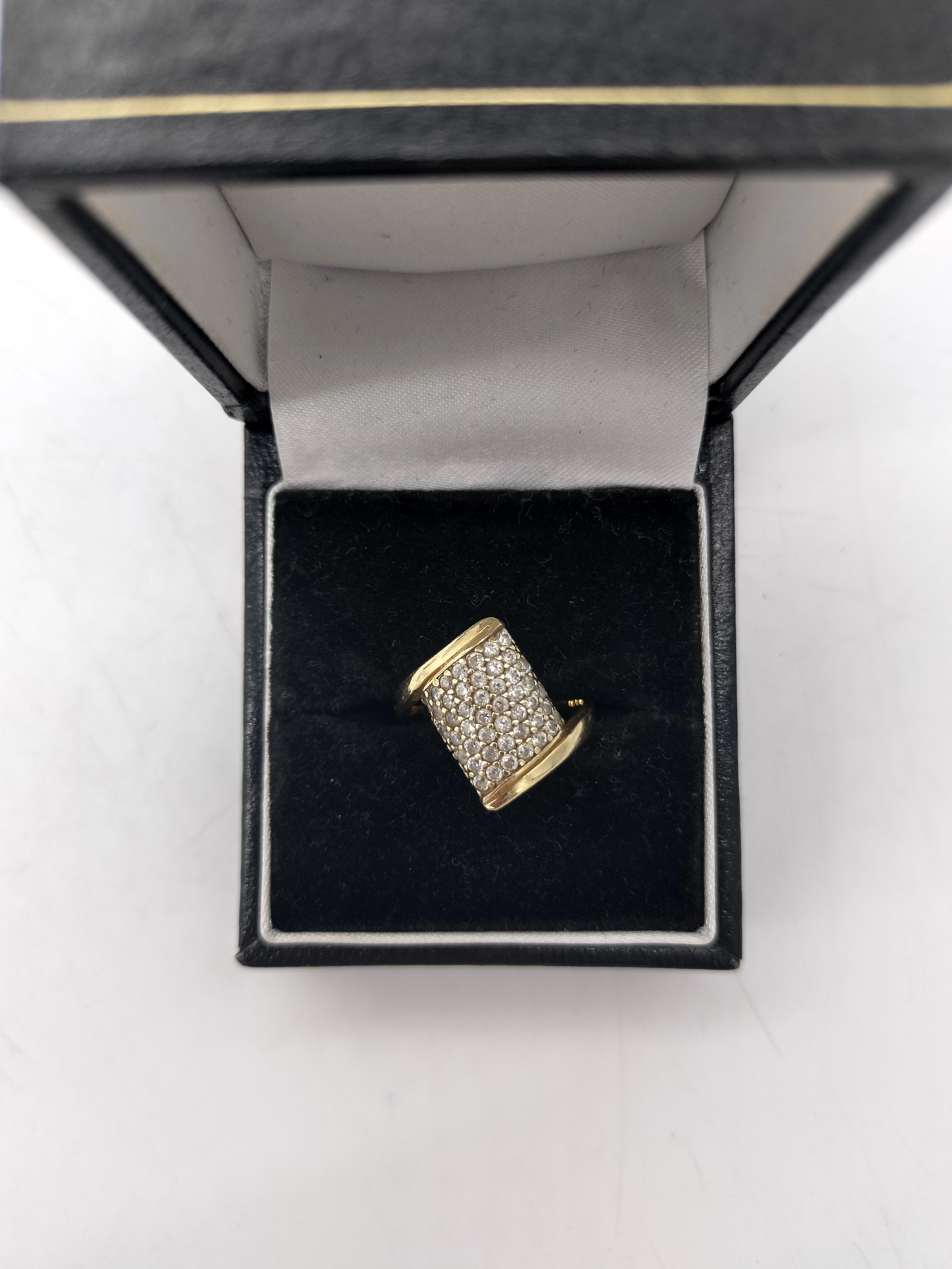 wyrob-jubilerski-uzywany-zloty-pierscionek-276-585-ean-gtin-00000000