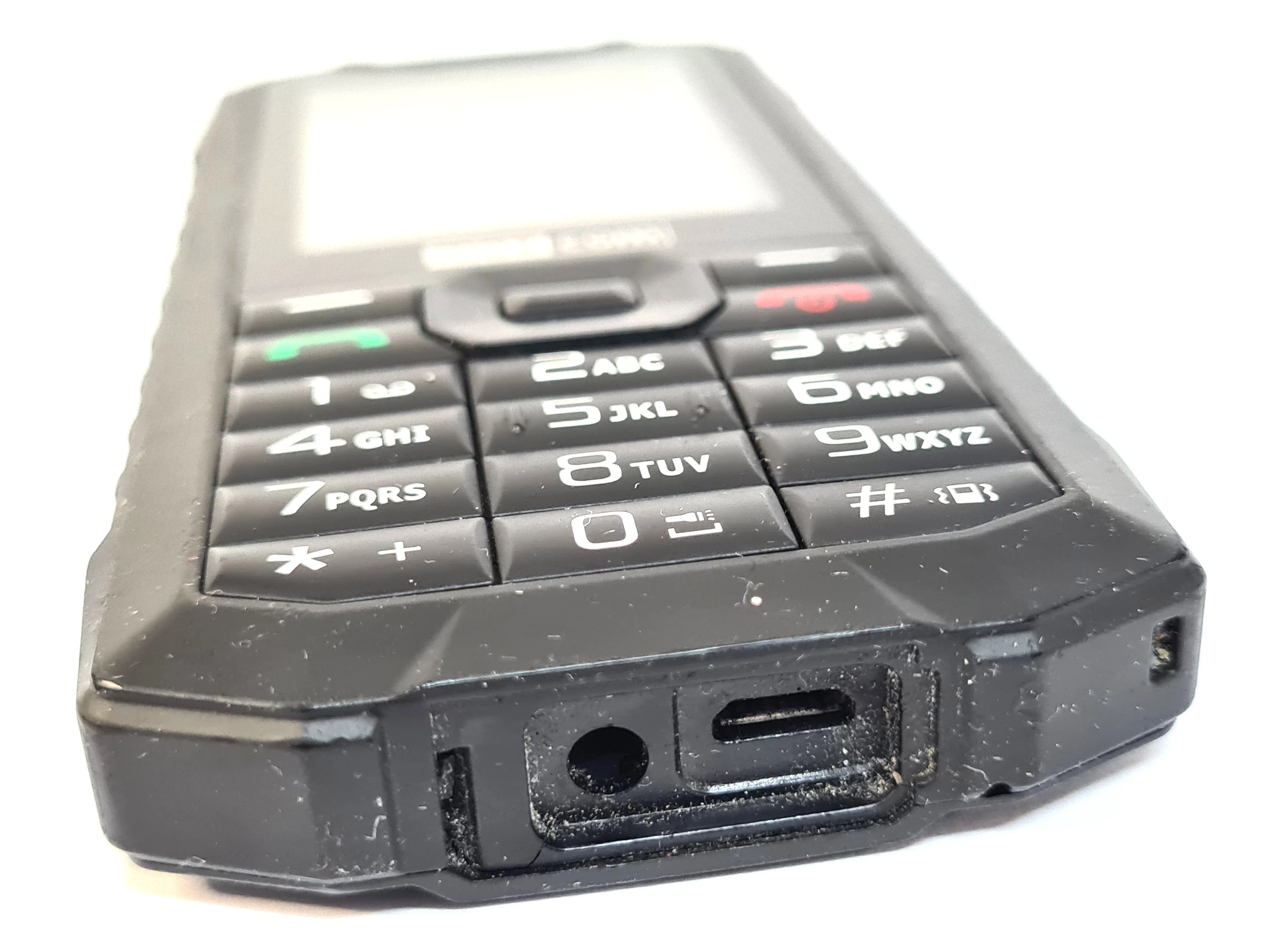 maxcom-mm-916-przekatna-ekranu-240