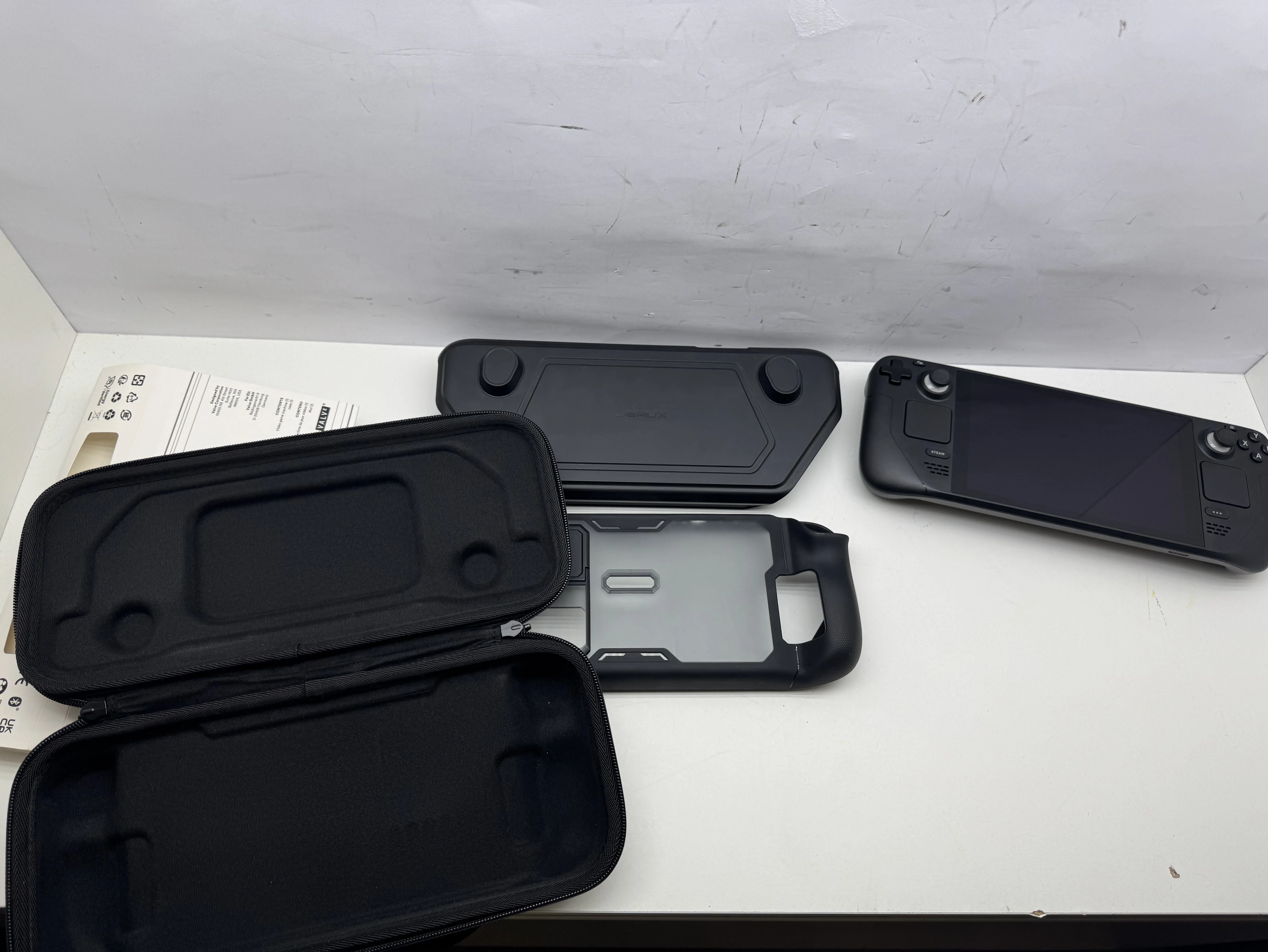 konsola-przenosna-valve-steam-deck-256gb-zestaw-gw-waga-produktu-067