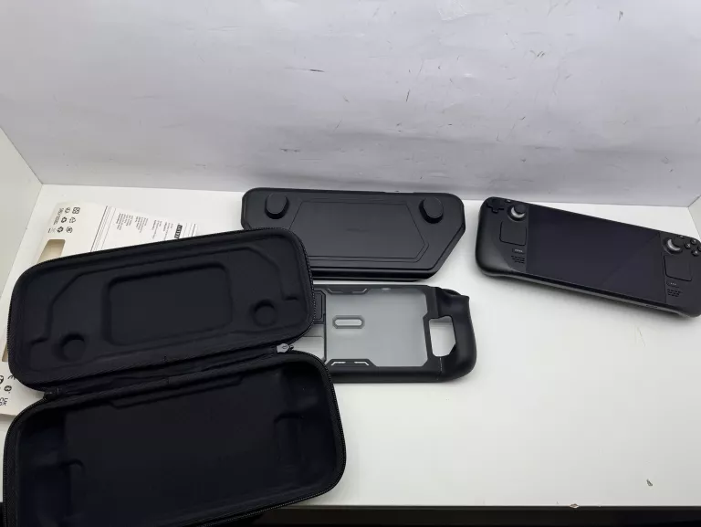 konsola-przenosna-valve-steam-deck-256gb-zestaw-gw-waga-produktu-067