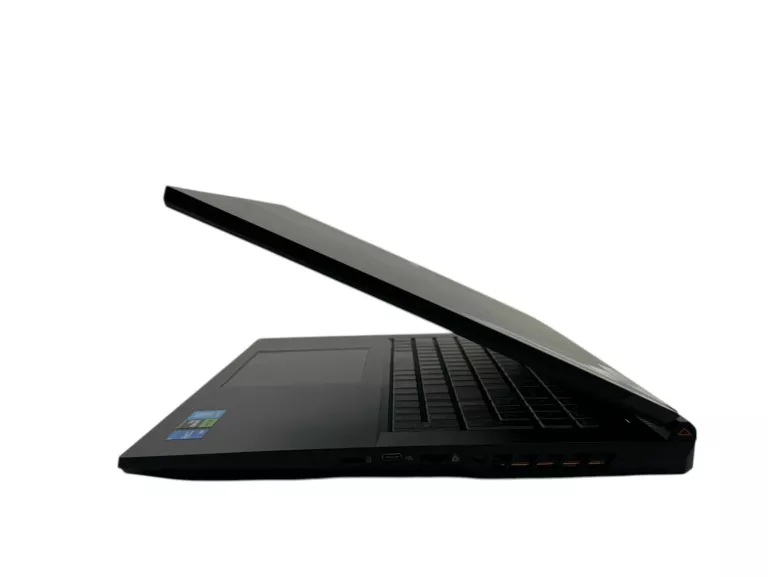 LAPTOP GIGABYTE G7 KF RC57 17,3'' I5-12500H 16GB RAM 512GB SSD RTX4060